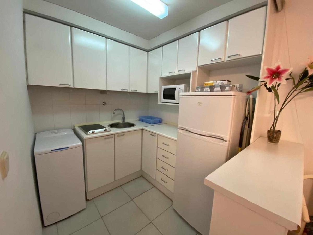 Apartamentos Nautic wifi gratis a 150 metros de la playa de Tossa de Mar Exterior foto
