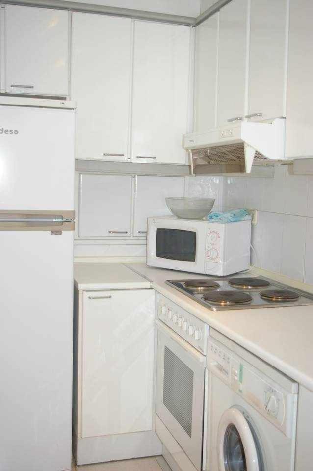 Apartamentos Nautic wifi gratis a 150 metros de la playa de Tossa de Mar Exterior foto